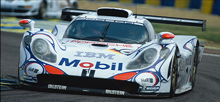 Porsche GT1 au Mans en 1998 avec une grande marque Mobil